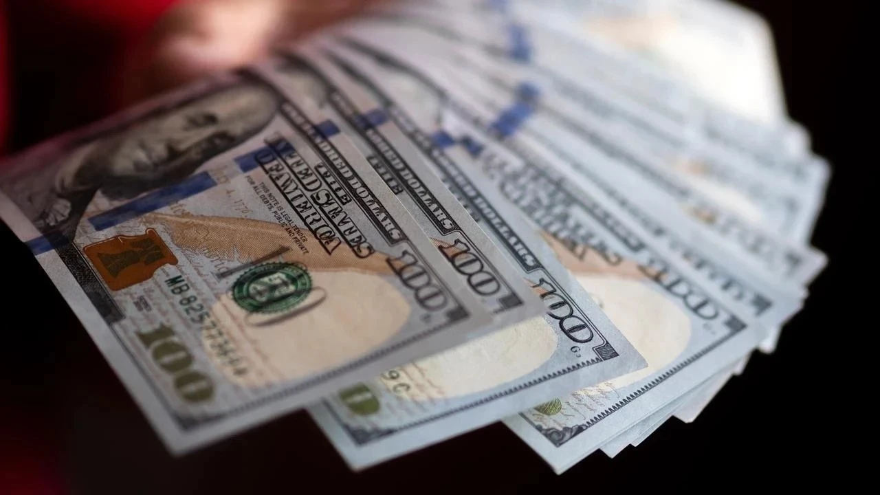 120 milyar dolarlık bütçe açığı verdi: bütçenin bu dönemde 132,8 milyar dolar açık vermesi yönündeydi