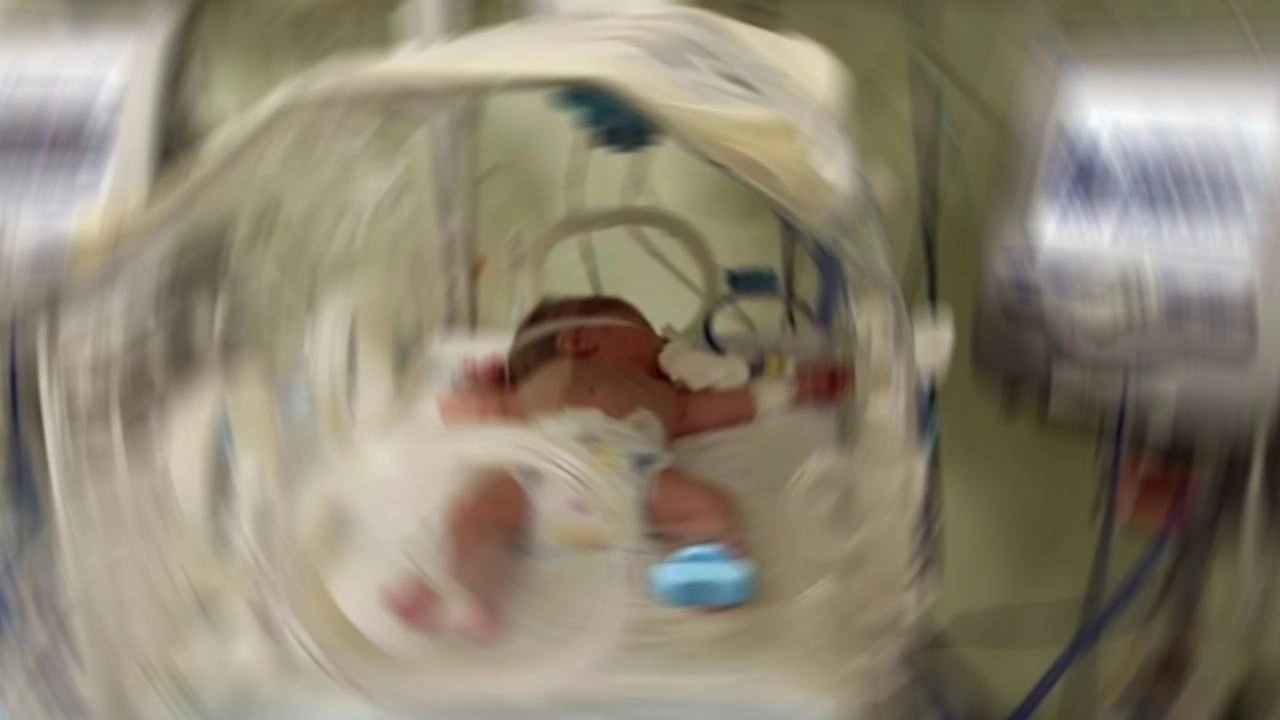 17 günlük bebek küvözde yandı! İstanbul'daki özel hastanede skandal ihmal
