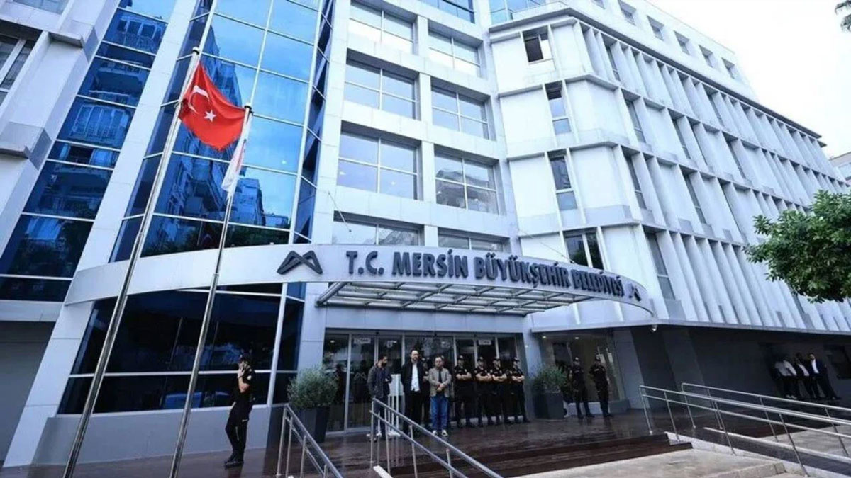 47 oyla Mersin Büyükşehir Belediye Başkan Vekili oldu