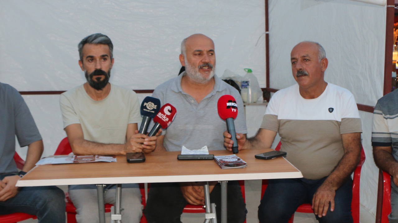 6 Şubat deprem davalarındaki yargılama süreçlerine dikkat çekmek amacıyla çadır açtı
