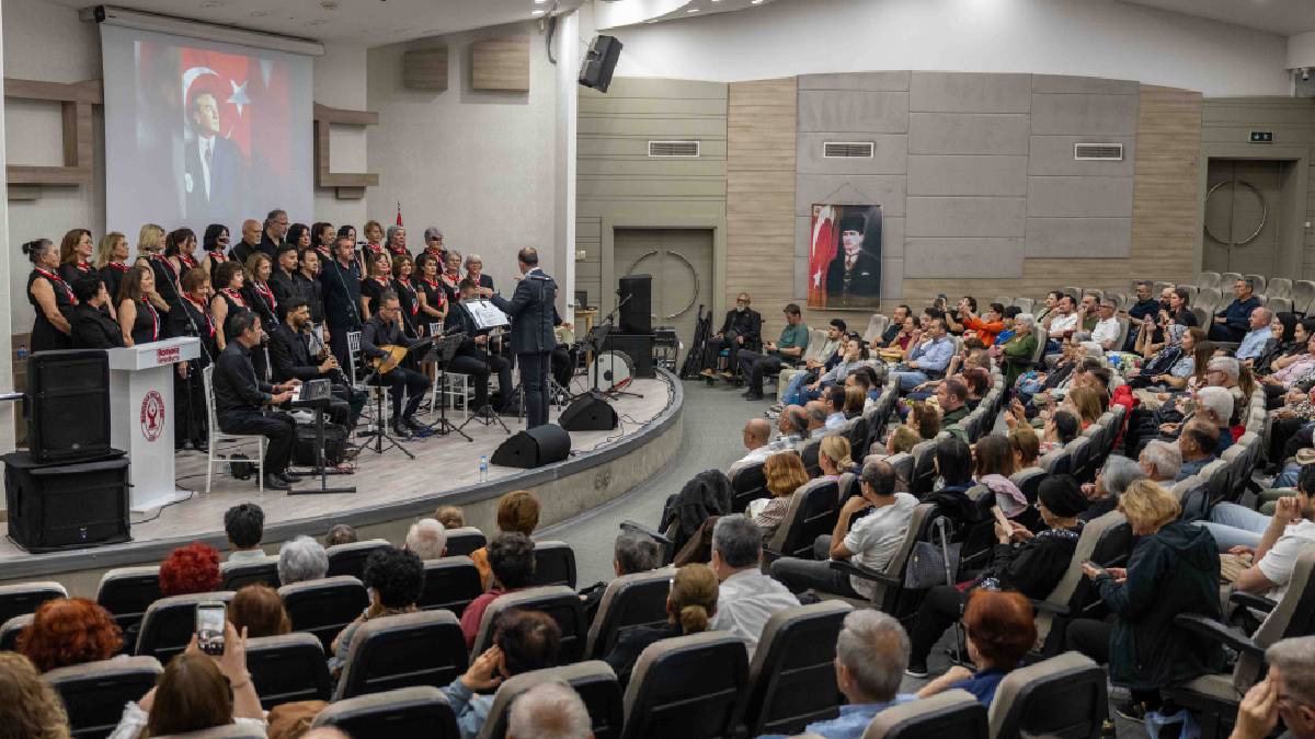 ADD Bornova'dan 19 Mayıs ruhuna yakışan anlamlı konser