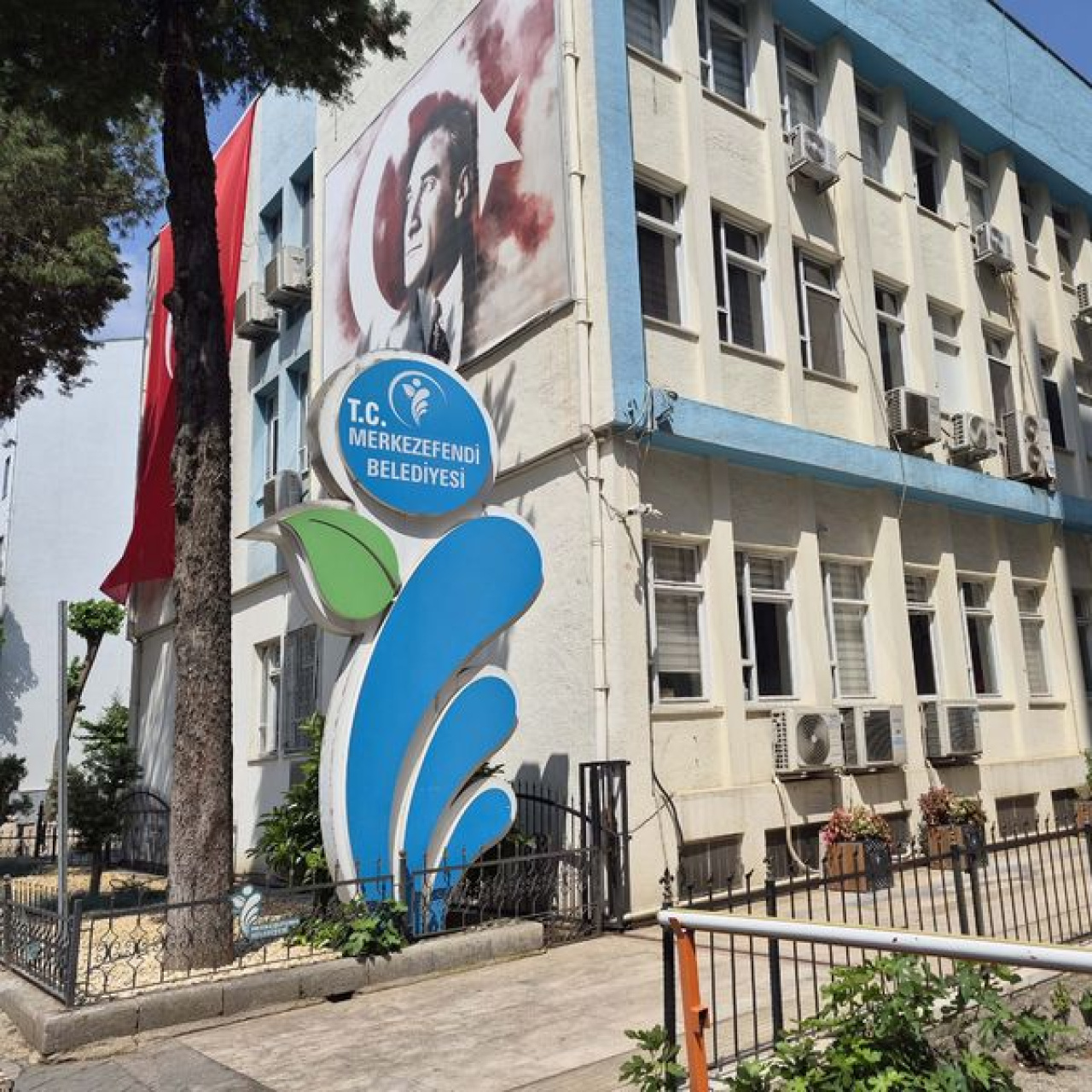 Adliyeye sevk edildiler: 13 KİŞİ GÖZALTINA ALINMIŞTI İHA da yer alan habere göre