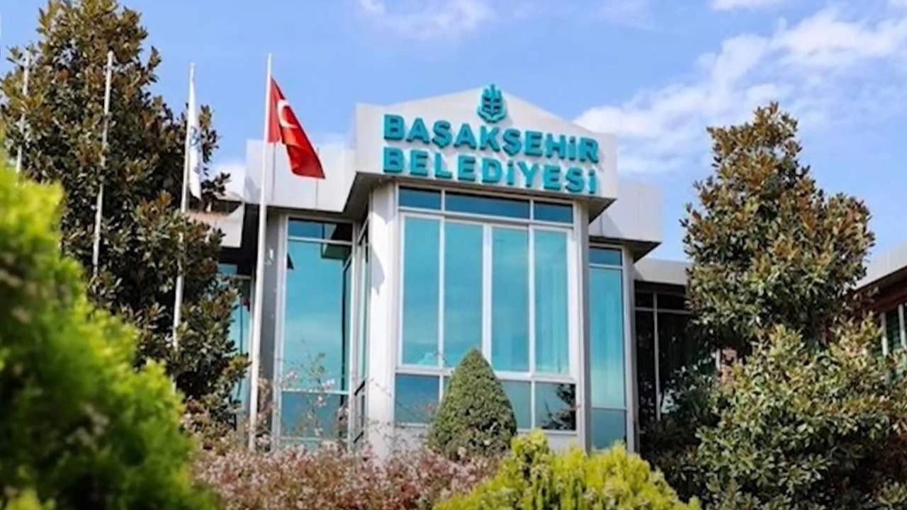 AKP'li belediye elindekileri satıp borçlanmaya devam ediyor