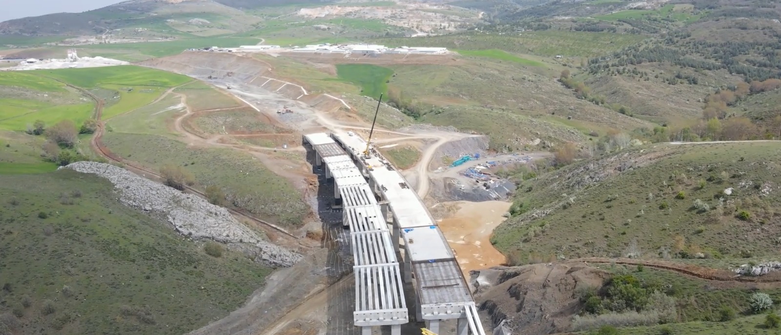 Anadolu'da 42 şehri birbirine bağlayacak otoyol için çalışmalar sürüyor