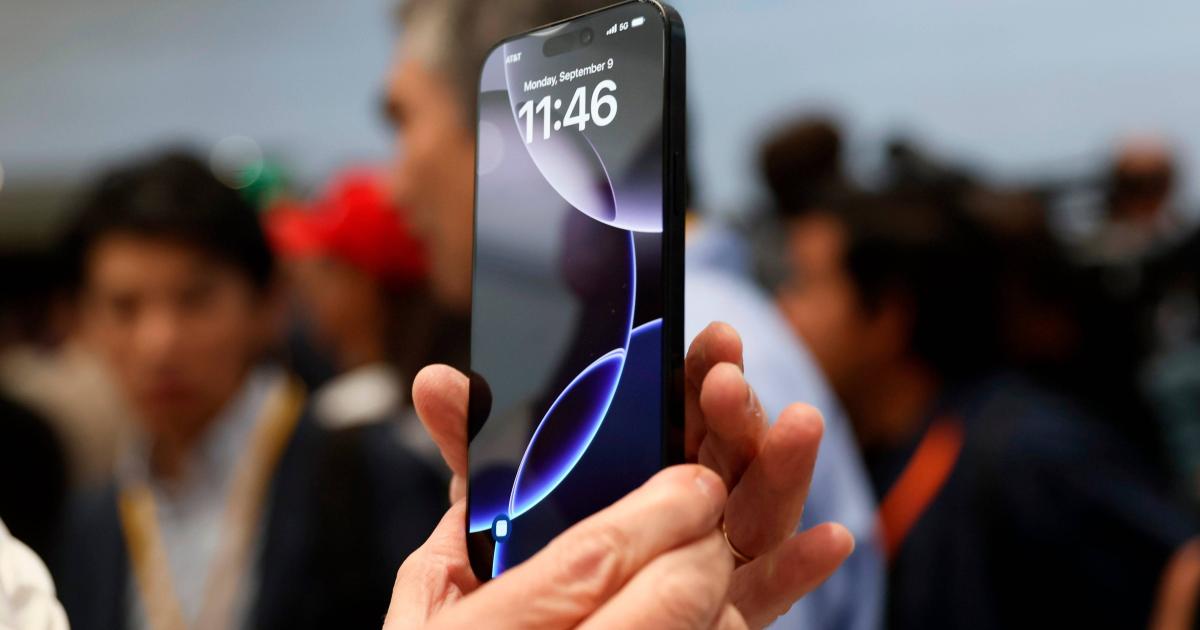 Apple, Siri'yi baştan aşağı değiştiriyor