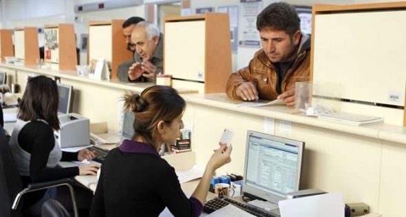 Arefe günü yarım gün mü, resmi tatil mi? Bugün bankalar, kargolar ve noterler açık mı, çalışıyor mu?