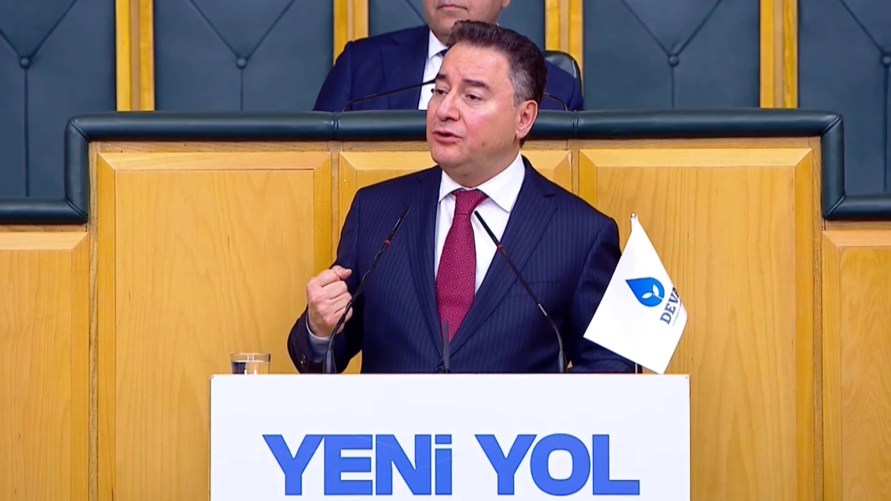 Babacan'dan AKP'ye transfer tepkisi