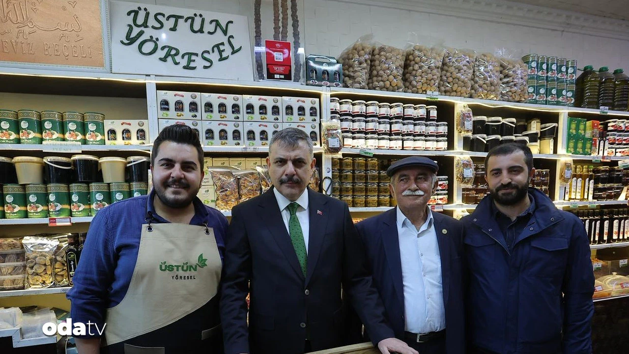 Bakan Çiftçi Bitlis'te vatandaşla buluştu
