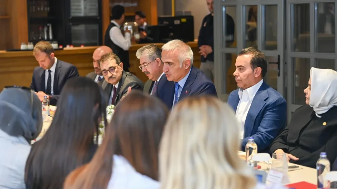 Bakan Ersoy'dan Formula 1 açıklaması