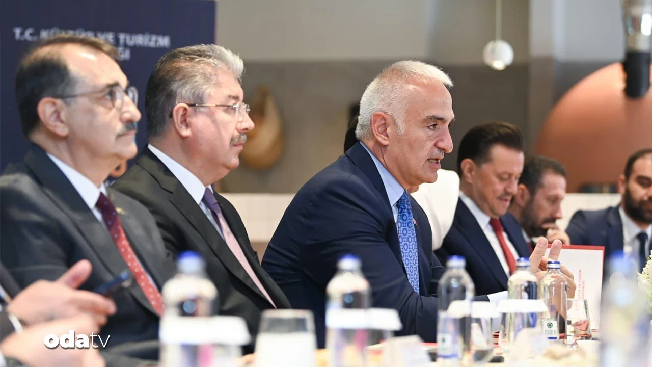 Bakan Mehmet Nuri Ersoy'dan 'istikrar adası' vurgusu