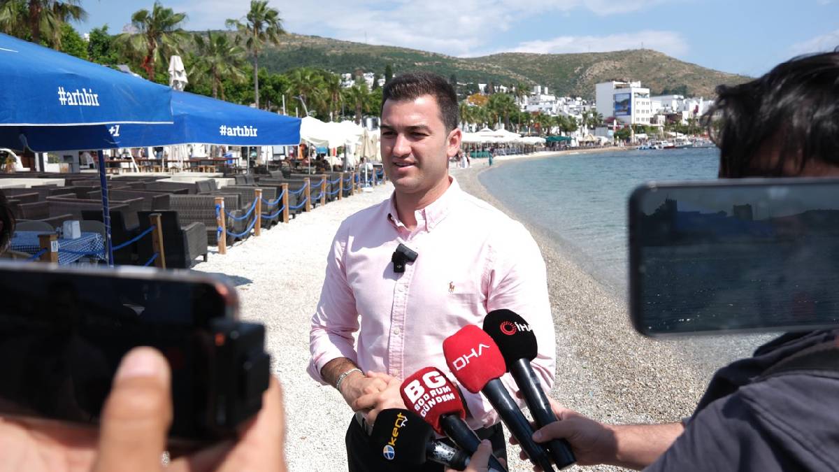 Başkan Mandalinci'den Kumbahçe Sahili'nde 3'te 1 düzenlemesi açıklaması