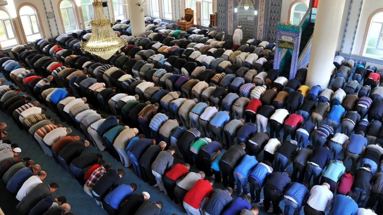 Başkent Ankara'da bayram namazı saat kaçta kılınacak? Ankara bayram namazı vakti