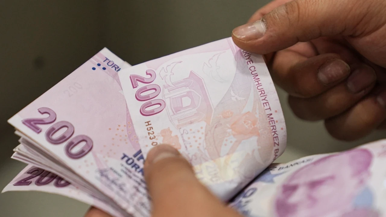Bayram ikramiyesi tarihi belli oldu mu? Emekli ikramiyesi ne zaman yatıyor? İşte son durum