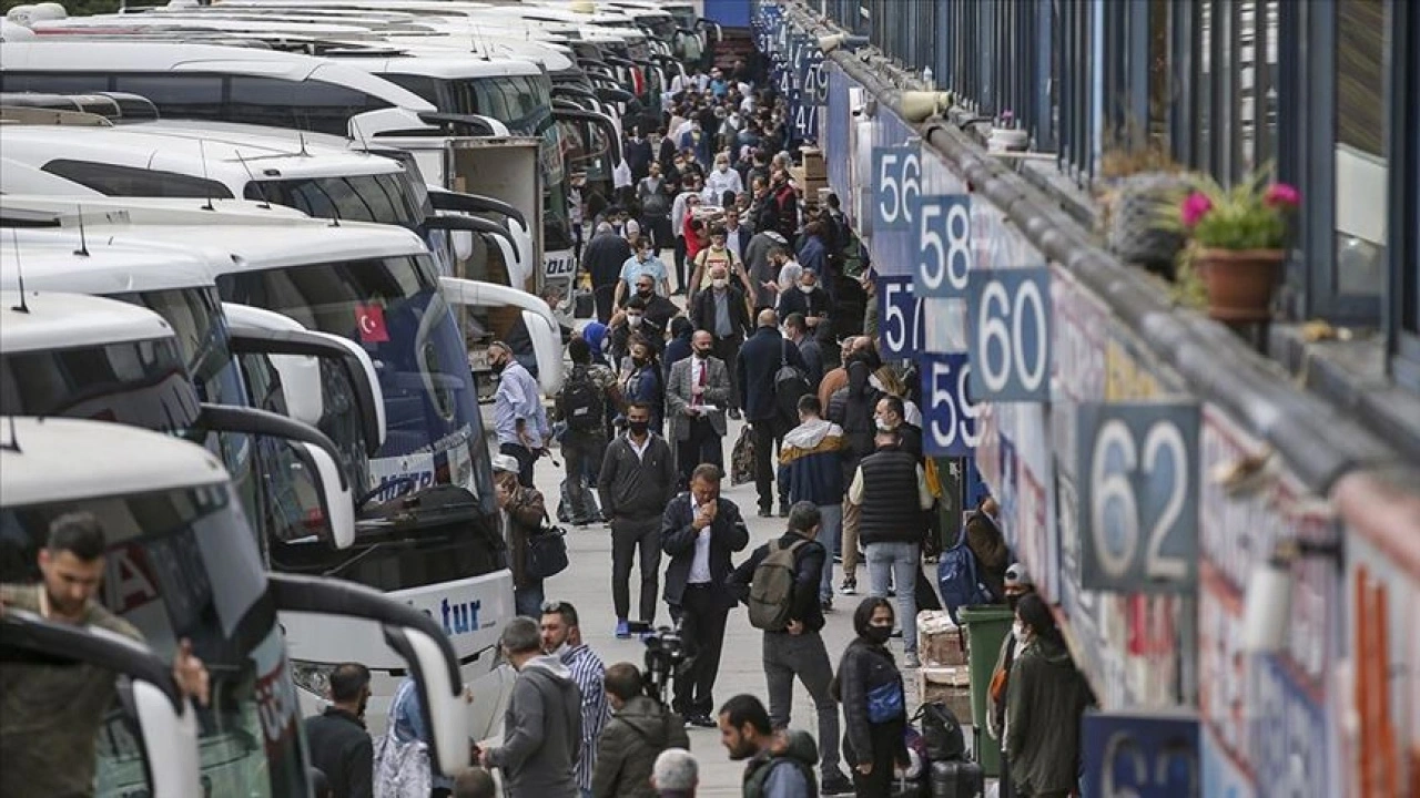 Bayram kapıya dayandı bilet fiyatları uçtu