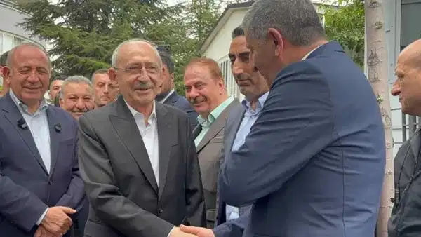 Bayram ziyaretlerinde Kılıçdaroğlu yönetiminin ilk ziyareti AKP'ye oldu