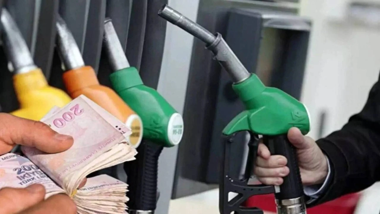 Benzin ve motorine zam geliyor: benzinde ise 1,88 TL civarında bir zam öngörülürken