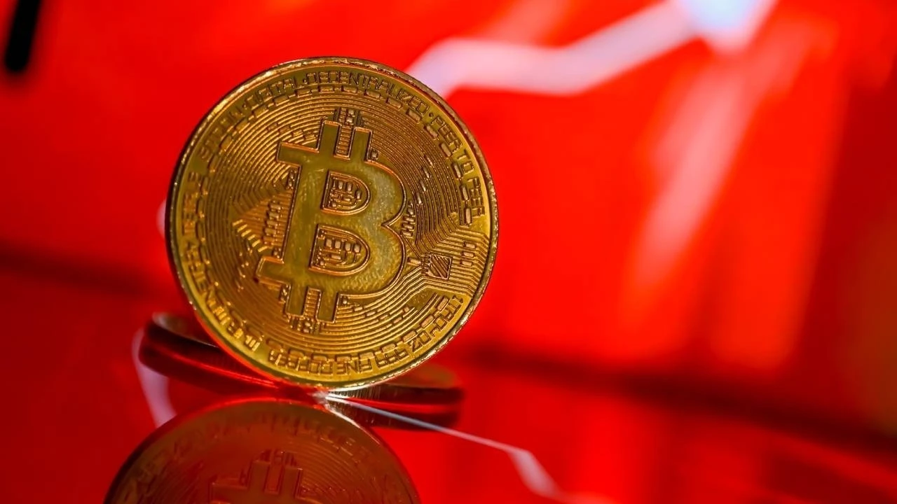 Bitcoin, haftalardır süren düşük volatilitenin ardından sert yükselişe geçerek 78 bin doların üzerine çıktı