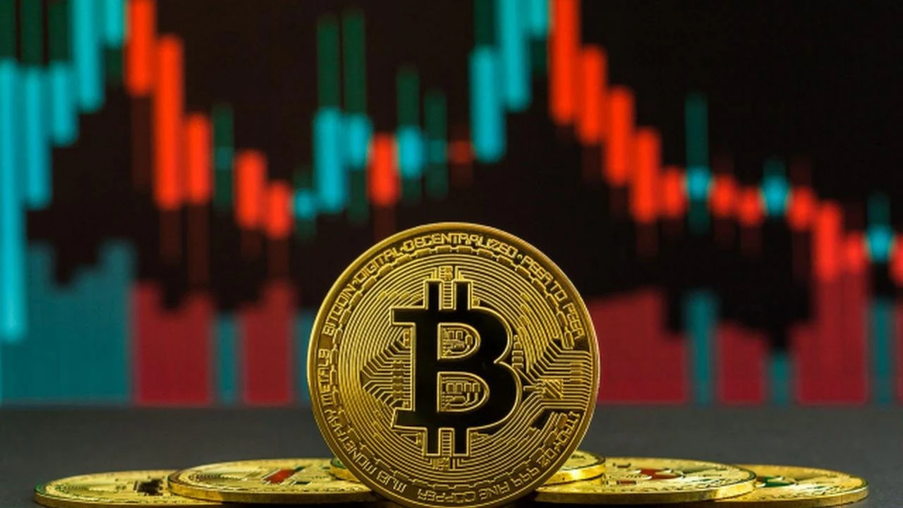 Bitcoin ve Ether son üç ayda güçlü yükseldi: Ether hedefini ise 2 bin 240 dolardan 3 bin 28 dolara çıkardı