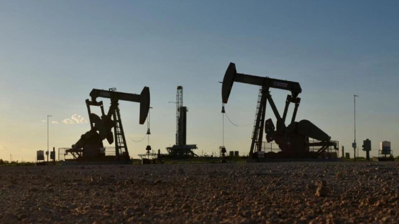 Brent petrolün varili 97,60 dolardan işlem görüyor