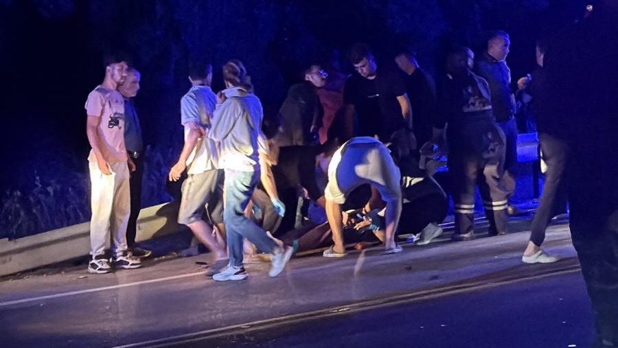 Burdur'da zincirleme kaza. 4 kişi öldü, 11 kişi yaralandı NTV Haber