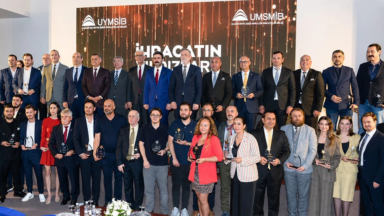 Bursa'da ihracatın yıldızları ödüllerine kavuştu