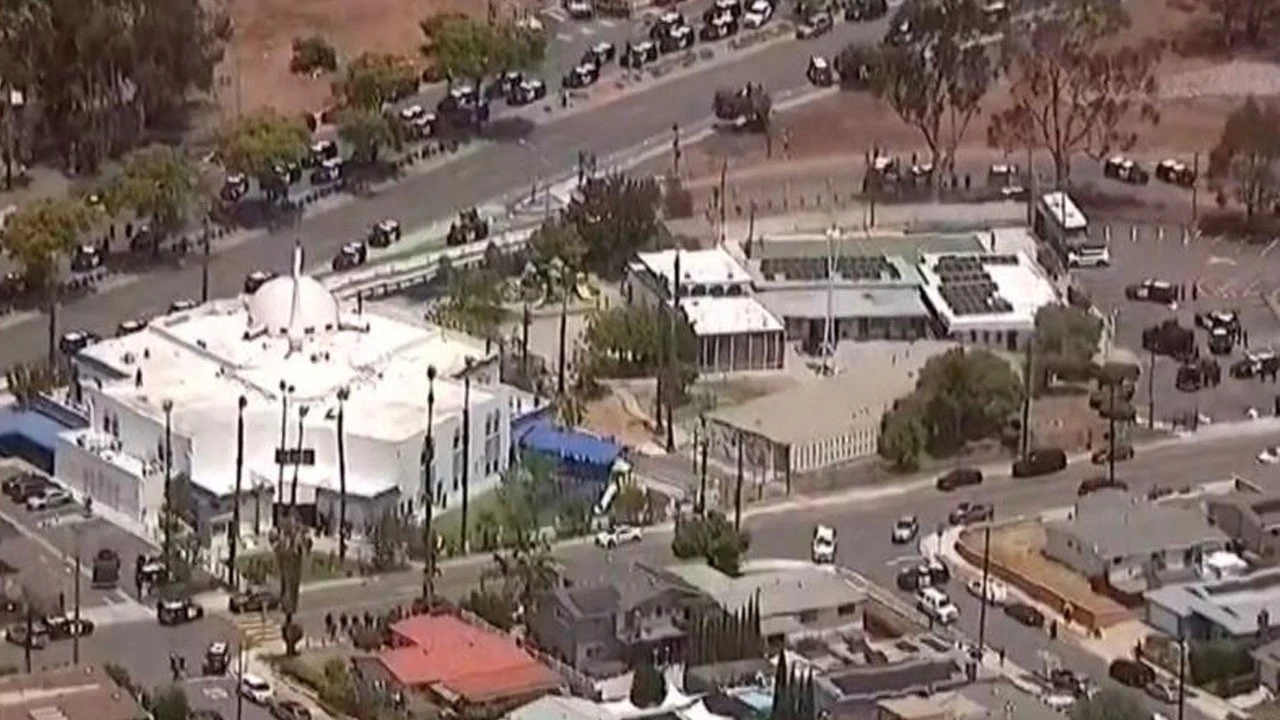 California'da İslam Merkezi'ne silahlı saldırı: Vurulanlar var