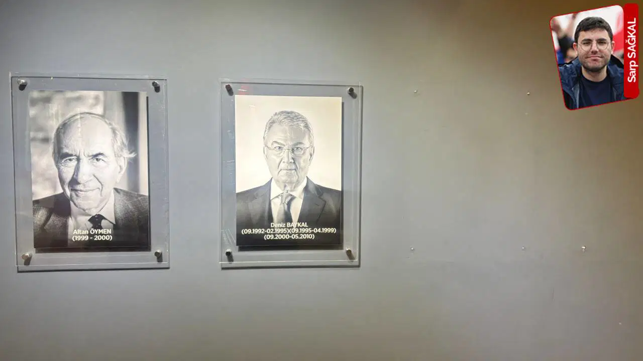 CHP baskını sonrası butlan kararı genel merkezin girişine asıldı