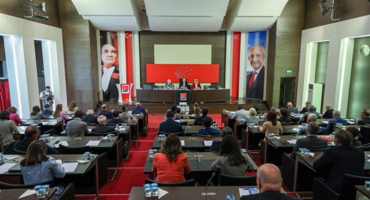 CHP'de eski Parti Meclisi göreve dönüyor