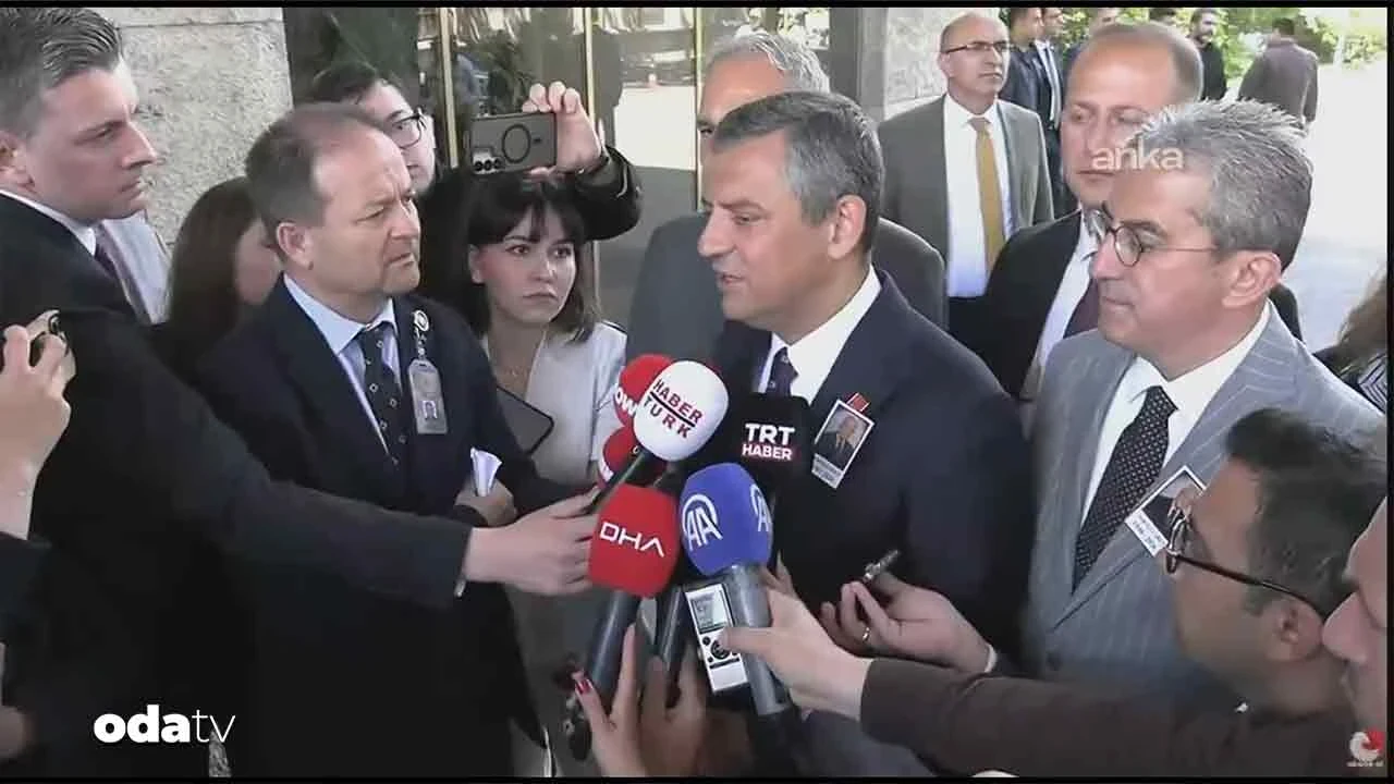 CHP'de 'olağanüstü kurultay' için süreç başladı... Özgür Özel