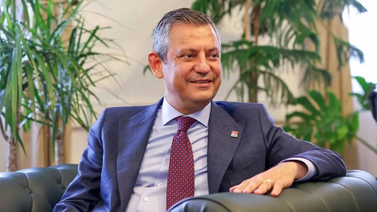 CHP Gençlik ve Kadın Kolları Özel ile bayramlaşmaya çağırdı
