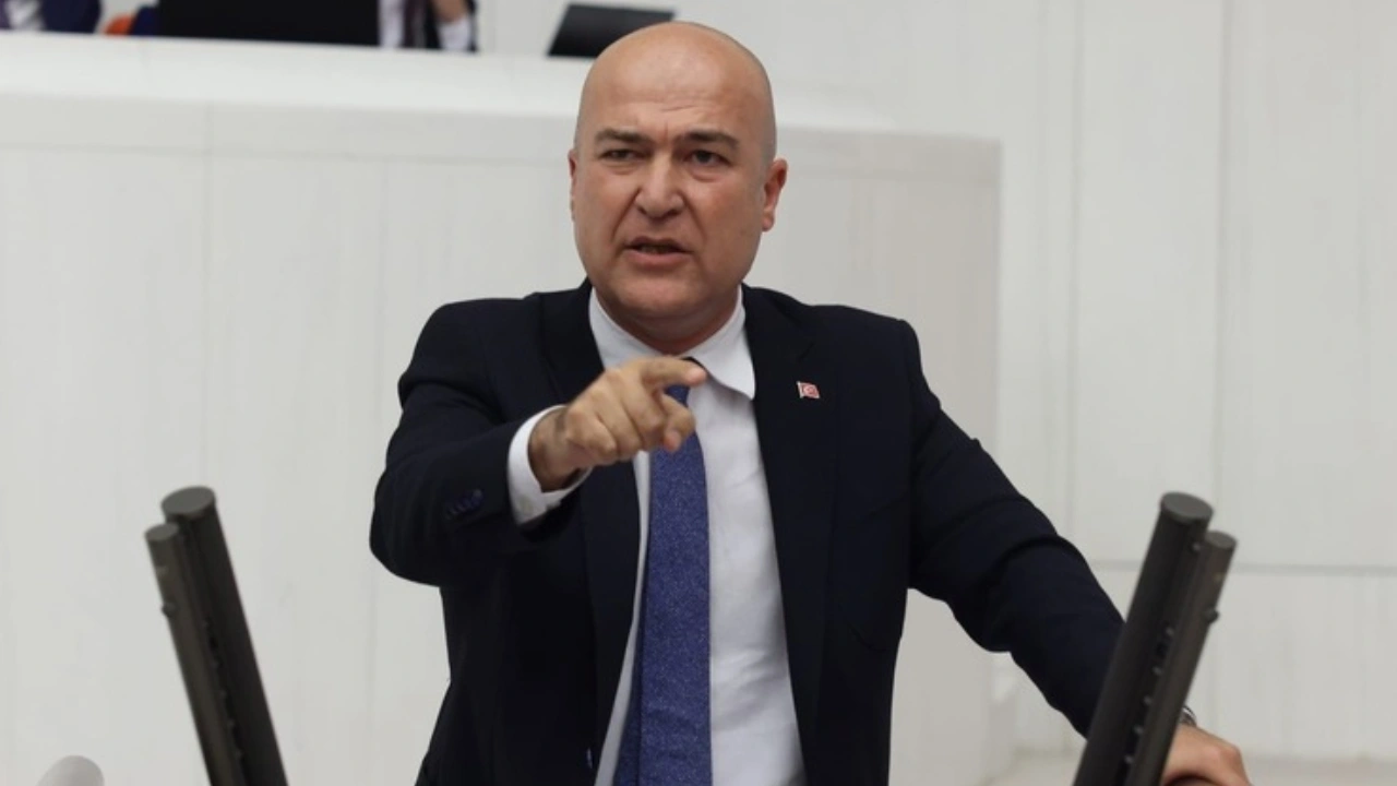 CHP'li Bakan'dan gündemi sarsacak iddia! Kaymakam yakınına ceza yazan polis memuru intihara sürüklendi