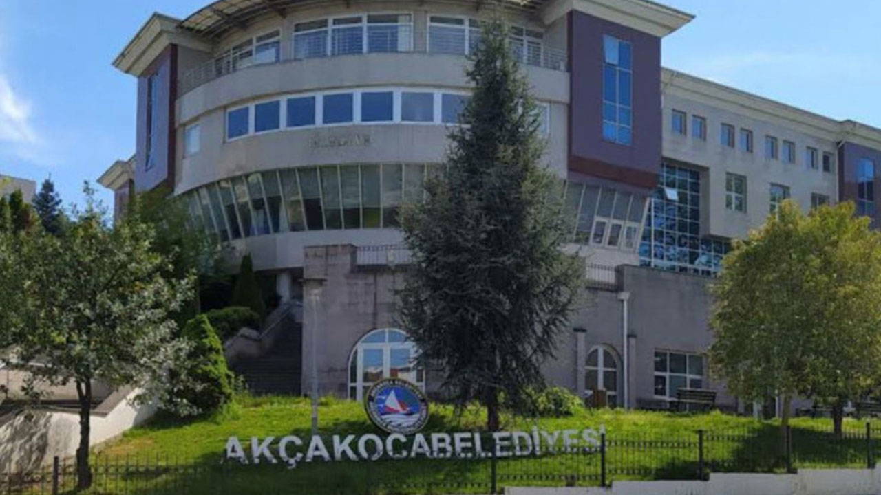 CHP'nin kazandığı Akçakoca Belediye Meclisi'nde AKP'li Ünal Başkanvekili seçildi
