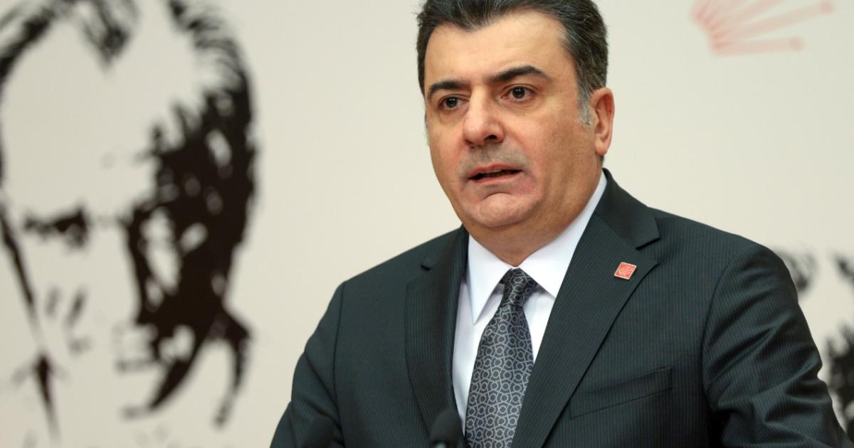 CHP Parti Sözcüsü ve İstanbul Milletvekili Zeynel Emre
