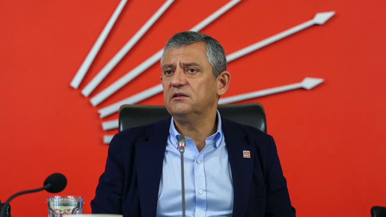 CHP Yurt Dışı Birlikleri'nden Özgür Özel'e destek açıklaması