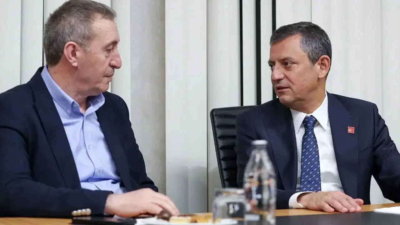 DEM Parti'den TBMM'de Özgür Özel'e ziyaret