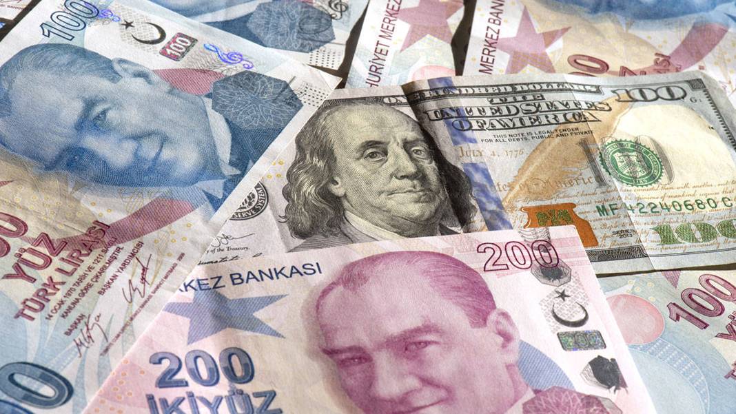 Dolar/TL'de tüm zamanların rekoru