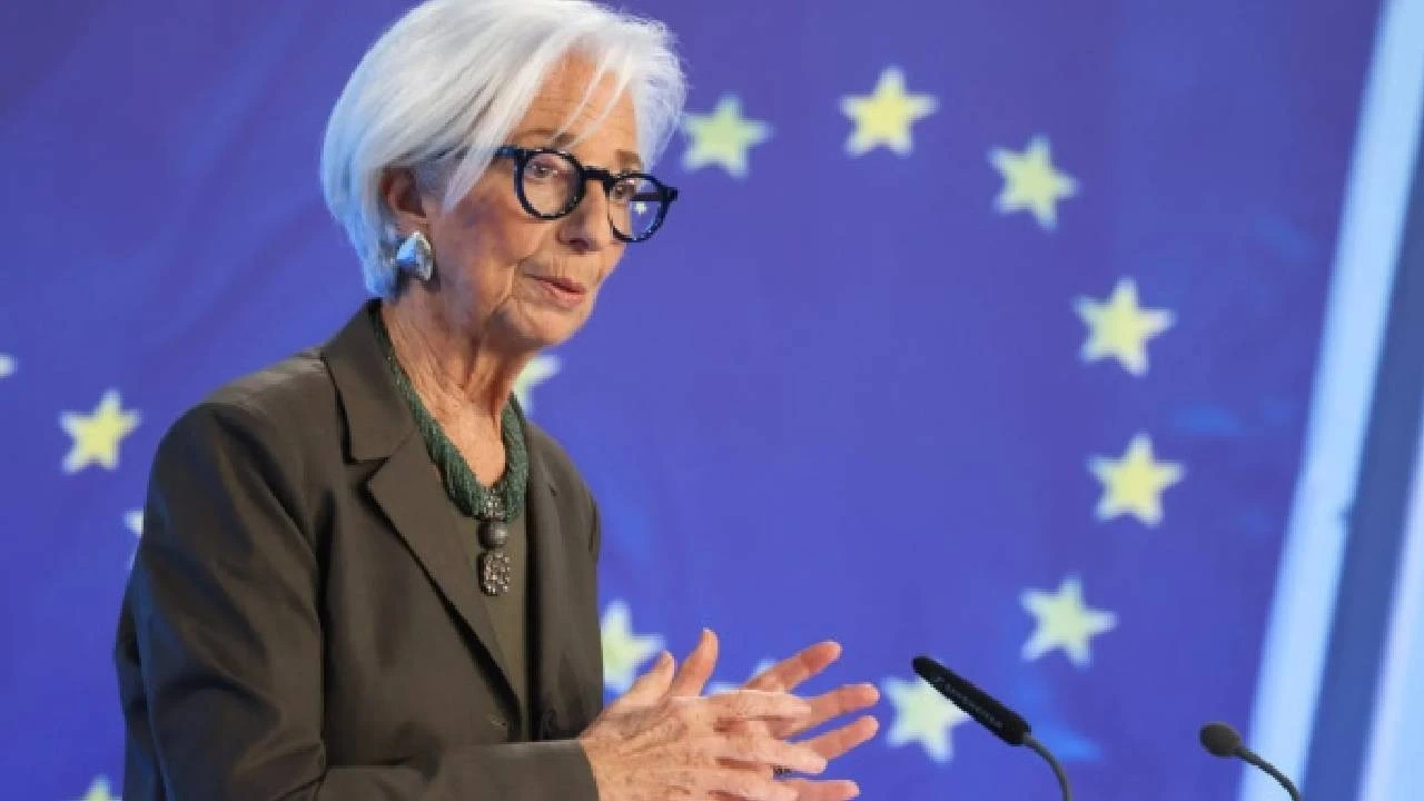 ECB uzun vadeli enflasyon beklentisini değiştirmedi