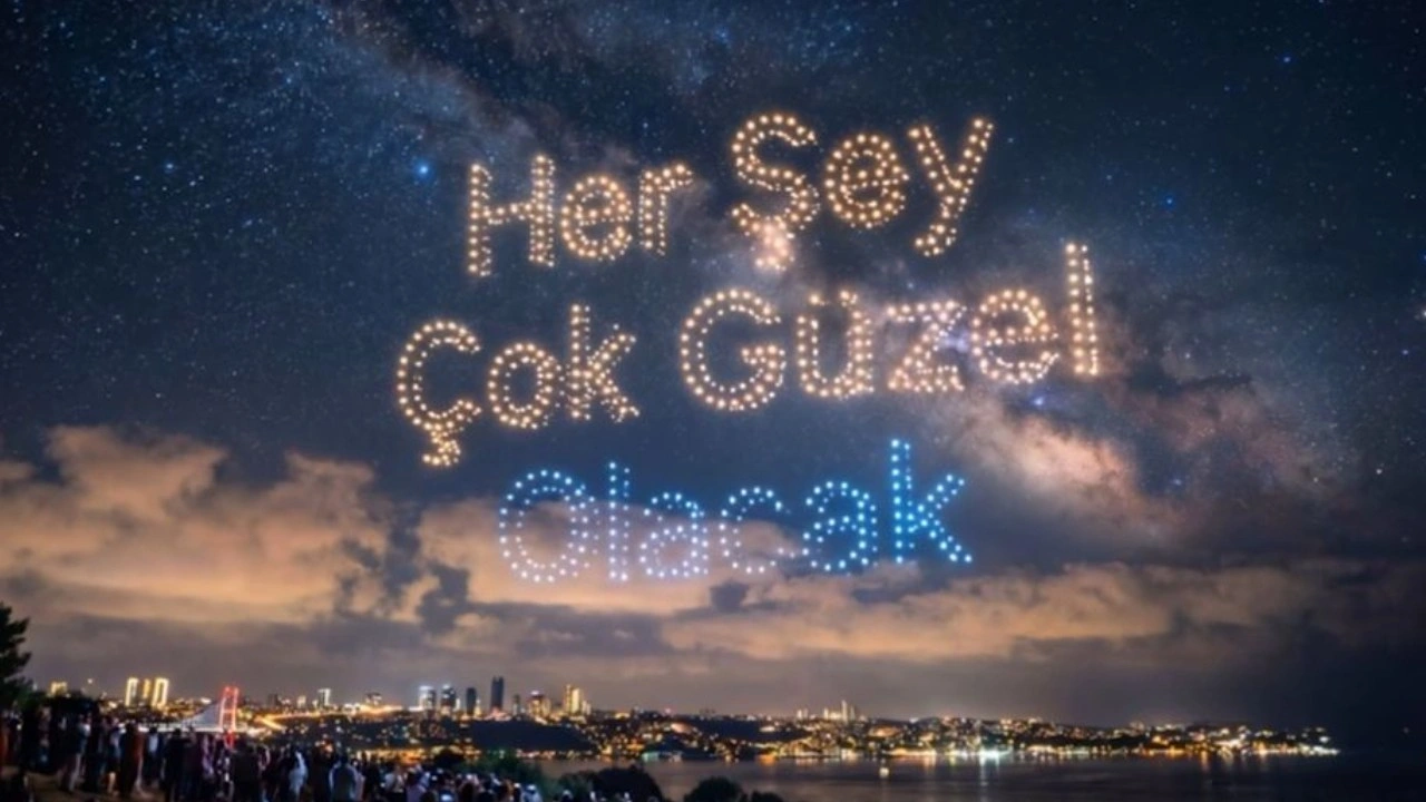 Ekrem İmamoğlu'ndan gençlere çağrı: 'Kendi özgürlük destanınız olacak'