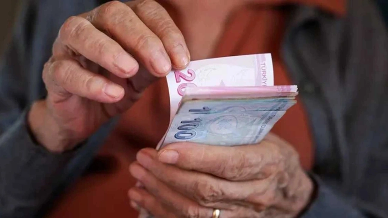 Emekli 1 milyon lira alacaklı çıktı