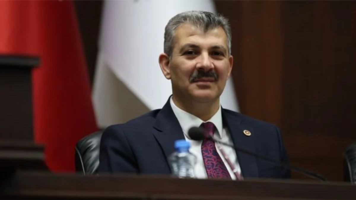 Eşi fakirlik belgesi alan AK Partili Hüseyin Altınsoy özür diledi