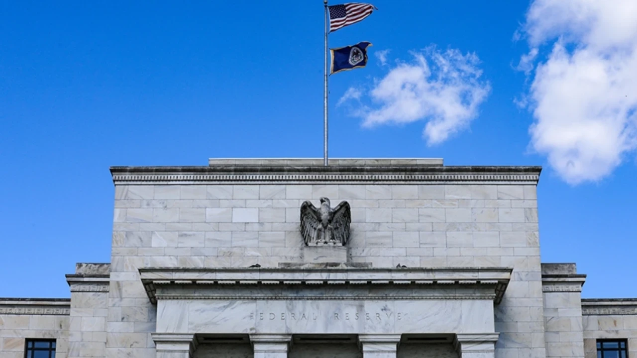 Fed faiz indirimi beklentileri nerdeyse sıfırlandı