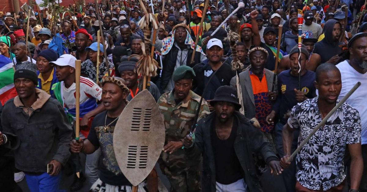 Güney Afrika hala derin ekonomik krizlerle mücadele ediyor