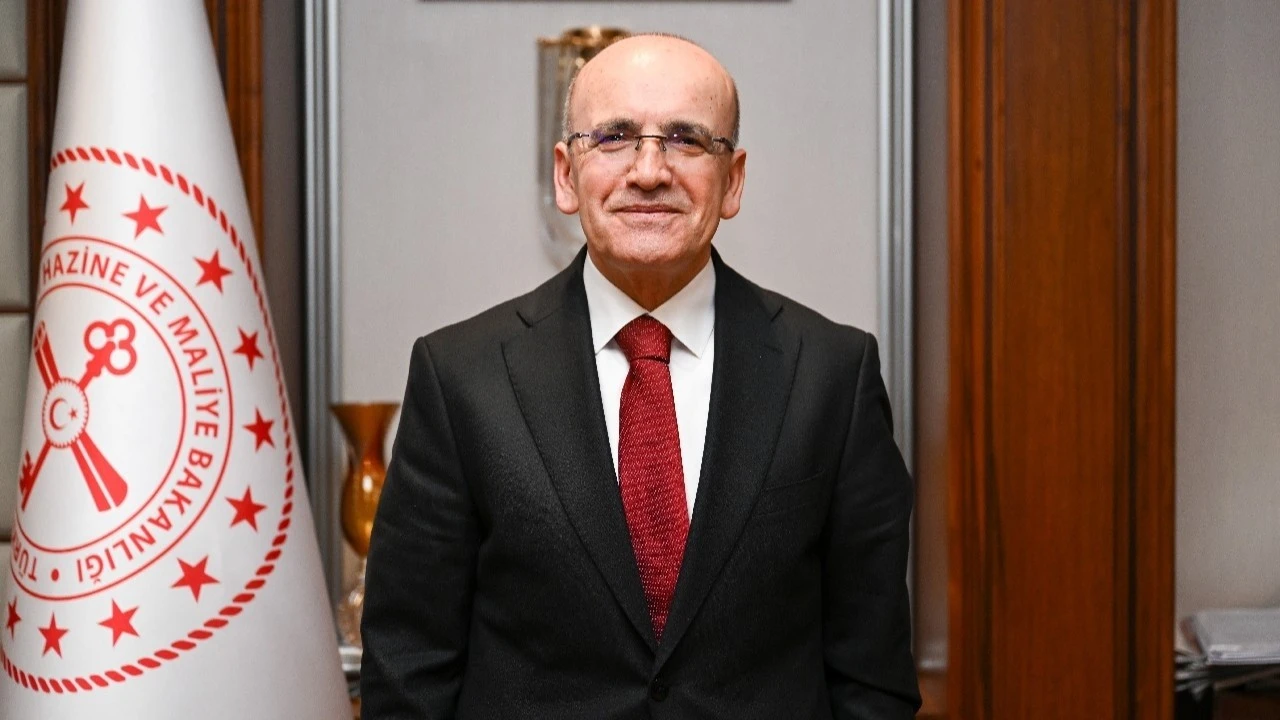 Hazine ve Maliye Bakanı Mehmet Şimşek, 2026 yılının ilk çeyreğine ilişkin ekonomik değerlendirmelerini paylaştı