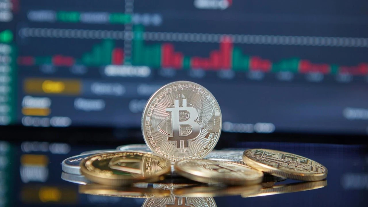 Hisse sattı, Bitcoin topladı: Strategy'den 2 milyar dolarlık dev alım
