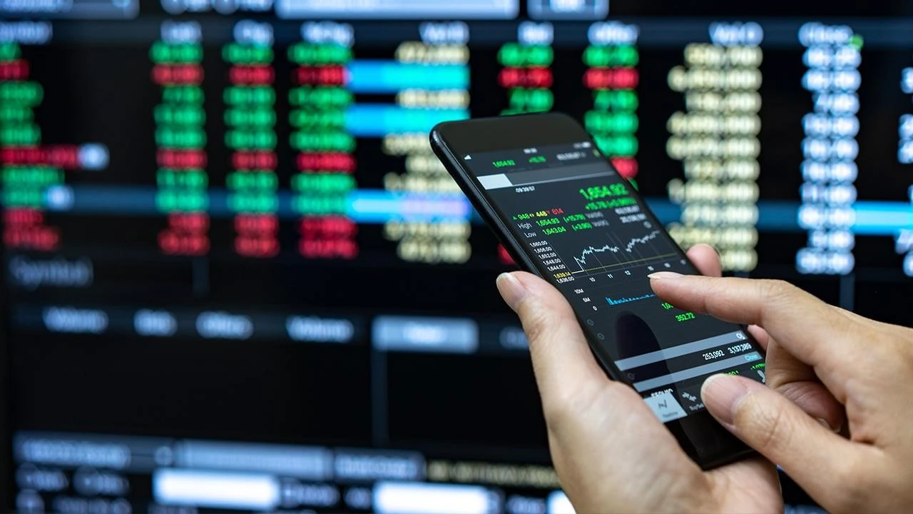 Hisse senedi fonlarına bir haftada 21,15 milyar dolar girerken