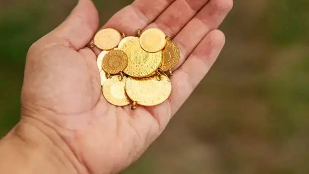 Hürmüz kapısı aralandı, altın tırmandı: ons altın ise 4.464 dolar seviyesine ulaştı