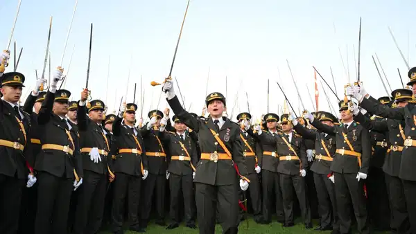 İhraç kararı iptal edilmişti… Teğmen Deniz Demirtaş'ın göreve iade kararı durduruldu
