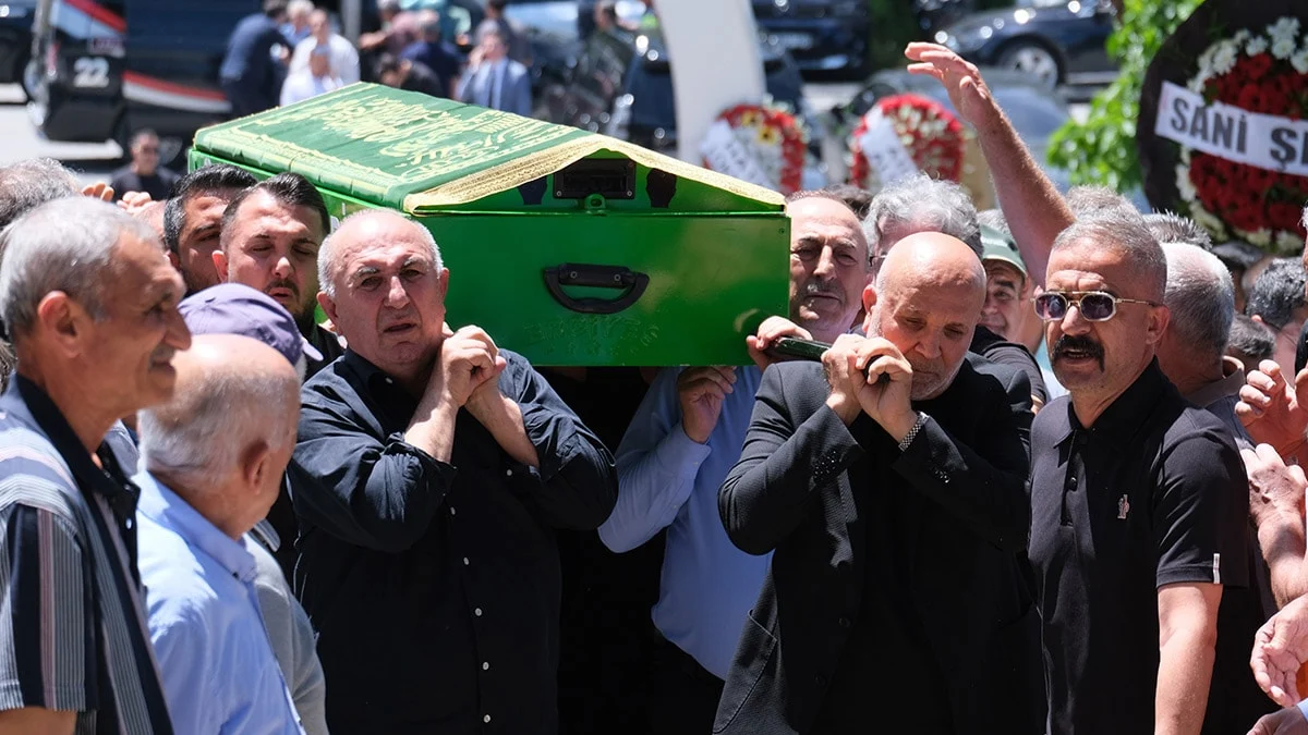 İş insanı Aydın Çavuşoğlu (52) son yolculuğuna uğurlandı