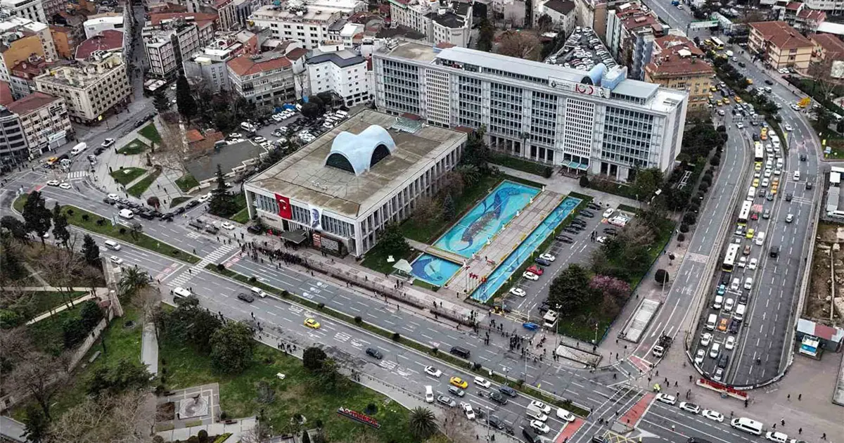 İstanbul Büyükşehir Belediyesi'nde iki müdürlükteki altı ihaleye ilişkin usulsüzlük iddiasıyla 12 kişi gözaltı işlemi