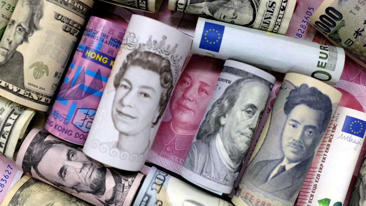 Japonya Maliye Bakanı Satsuki Katayama, yenin dolar karşısında yaklaşık 40 yılın en düşük seviyesine